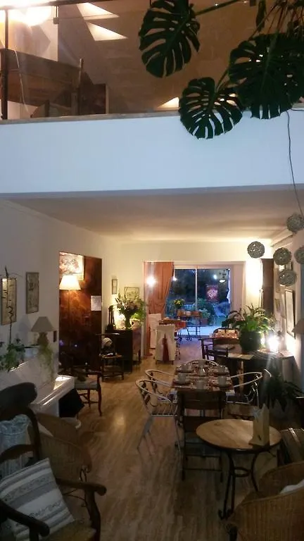 B&B Caza Sereyna Avignon Bed & Breakfast